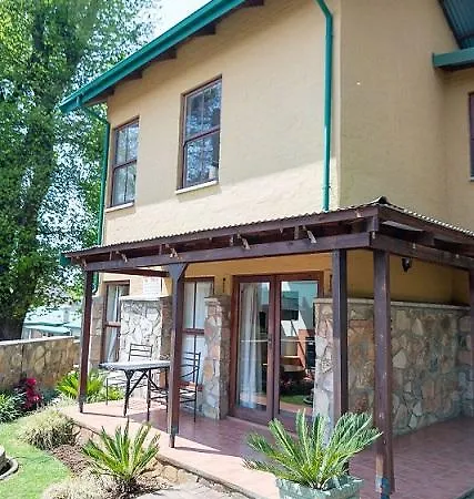 Catmandu Villa Dullstroom Exterior photo